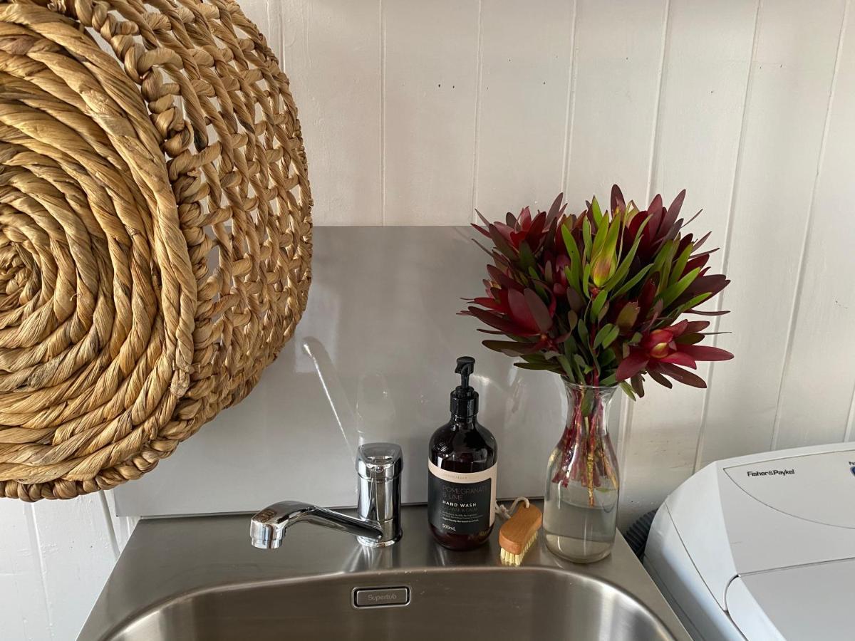 Wee Blue Bnb- Central Cosy Villa Timaru Ngoại thất bức ảnh